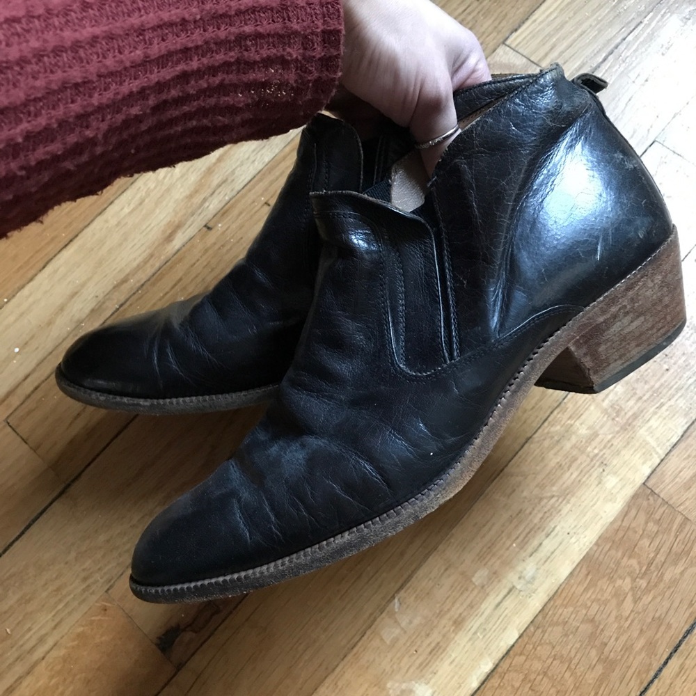 Beautiful Vintage ADAMICI Booties